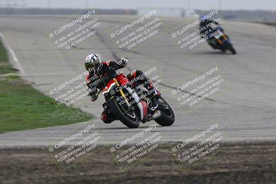 media/Nov-29-2025-TrackDaz (Sat) [[10ae2d9bce]]/A Group/Session 3 (Outside Grapevine)/